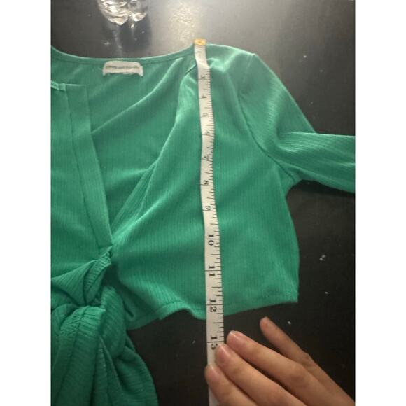 Lovers + Friends Ludrow Turquoise Green Long Sleeve Crop Wrap Top Size XS - Picture 5 of 9